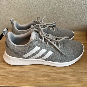 Women’s Adidas cloudform running shoes
